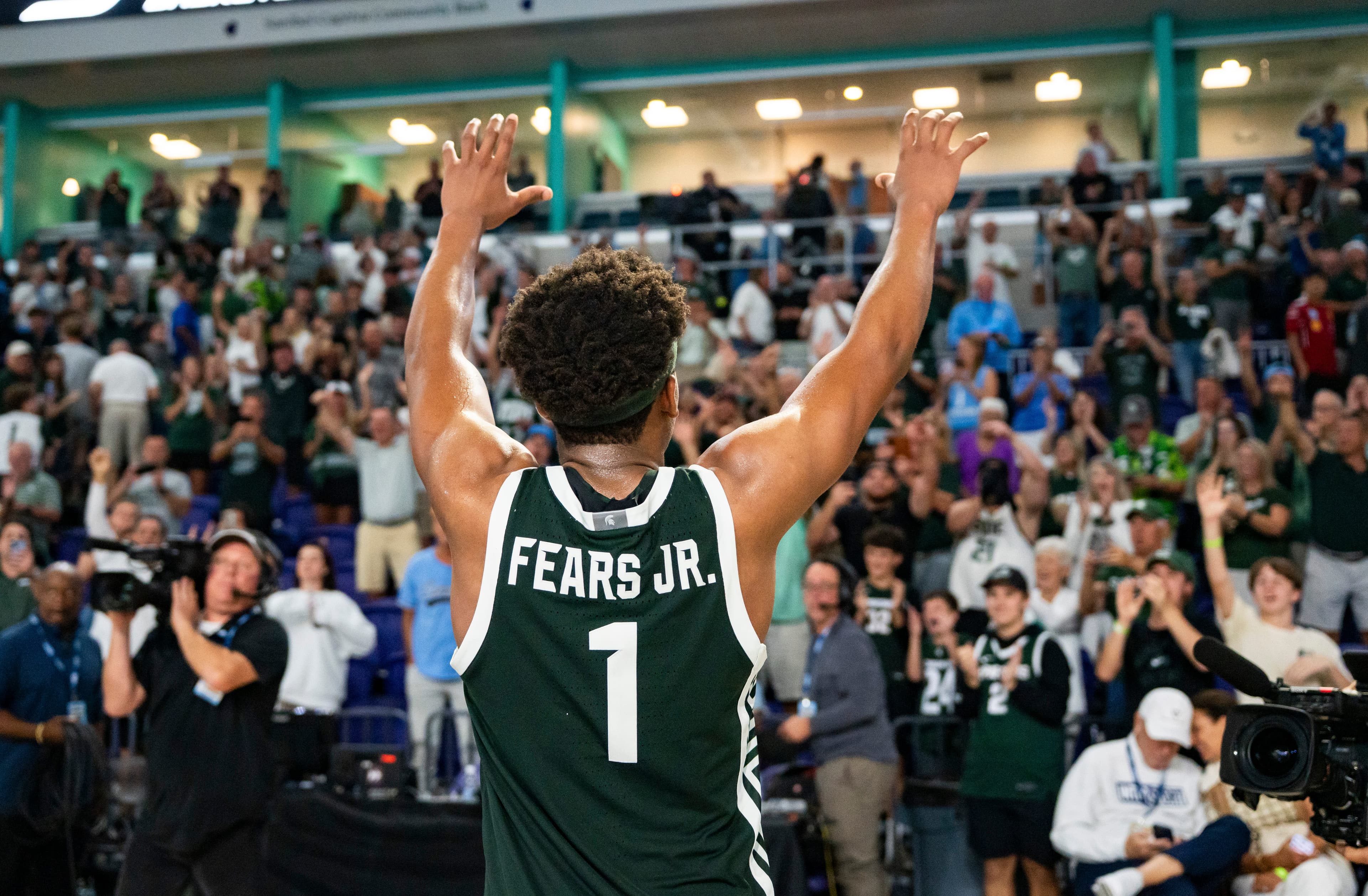 Brotherhood and breakthroughs: Jeremy Fears Jr. and Carson Cooper steer MSU past UNC article image from Spartans Illustrated