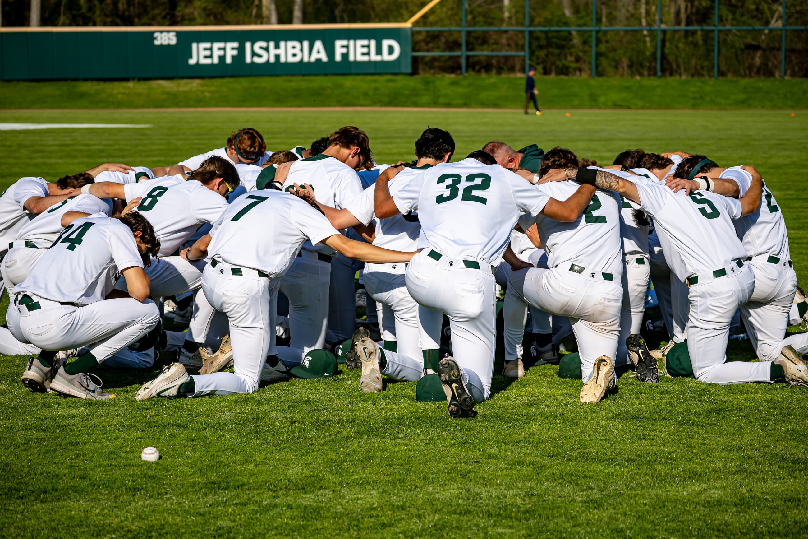 Spartans fall to Notre Dame after series win in Washington