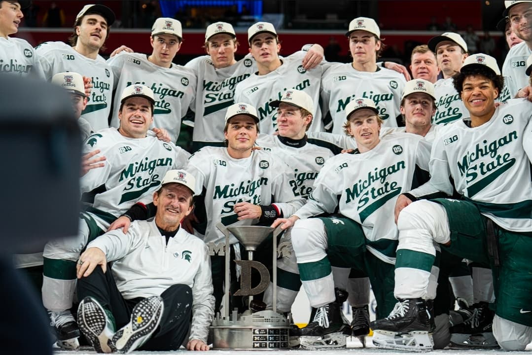From 1,500 Fans to Full: The senior class that helped rebuild Michigan State Hockey