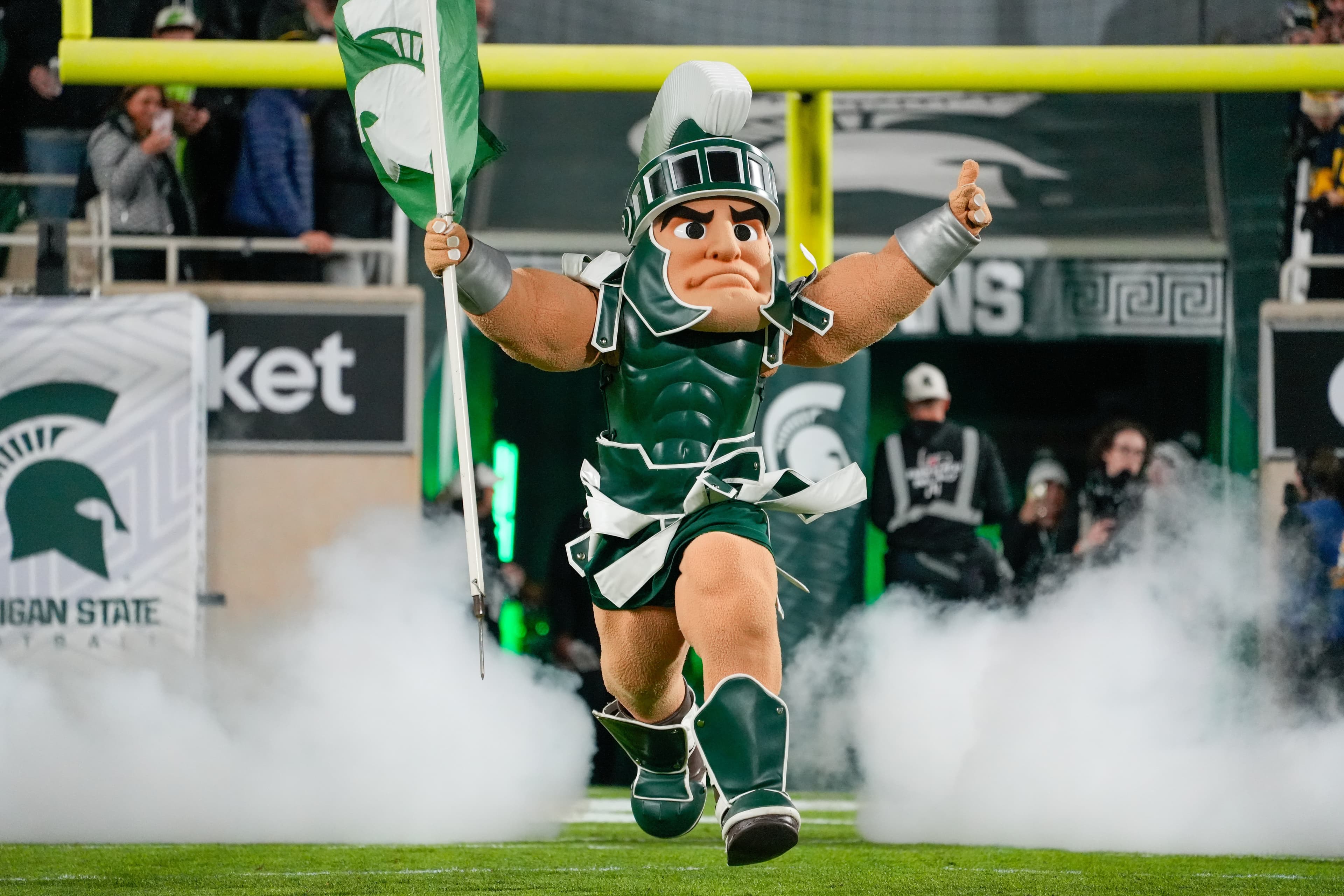 Michigan State hires veteran Colin Johnson as assistant offensive line coach